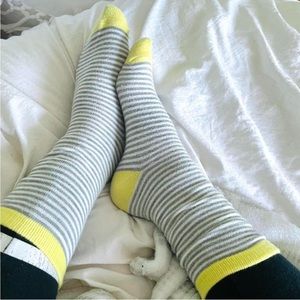 ABERCROMBIE AND FITCH SOCKS